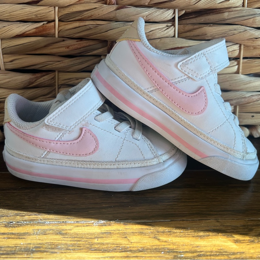 6C Nike Court Legacy